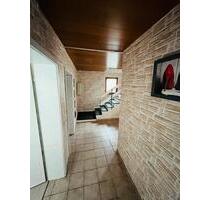 Einfamilienhaus - 1.200,00 EUR Kaltmiete, in Hargesheim (PLZ: 55595)