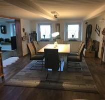 5 Zimmer-Wohnung im 1 OG ca. 110qm in Tettenweis zu vermieten.