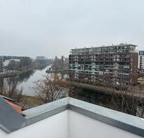 Neubau Dachgeschosswohnung mit Aufzug, Küche und Spreeblick - Berlin Charlottenburg-Wilmersdorf
