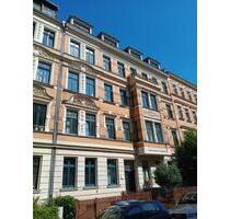 Fast wie eine 3Raumwohnung+Dachgeschosswohnung mit Wohnküche - Leipzig Ost