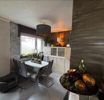 Helle, mit Liebe renovierte 3,5 Zimmer Wohnung - Schwaikheim