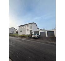 Helle Wohnung mit Balkon, Garage in Neumarkt-Sankt Veit