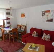 Schönes Appartement - 450,00 EUR Kaltmiete, ca.  50,00 m² in Moosbach (PLZ: 92709)