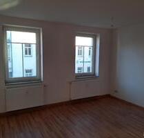 Geräumige 3 Raumwohnung mit Abstellraum und separatem WC in Döbeln sofort zu vermieten.