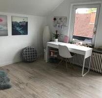 Helle 2 Zimmer- Wohnung mit Balkon, ruhiger Lage von Bad Meinberg - Horn-Bad Meinberg