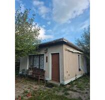 Datsche Gartenhaus massiv - 1.800,00 EUR Kaltmiete, ca.  0,00 m² in Güstrow (PLZ: 18273)
