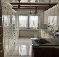 Bungalow, Haus zu vermieten - 1.250,00 EUR Kaltmiete, ca.  145,00 m² in Remscheid (PLZ: 42857) Reinshagen