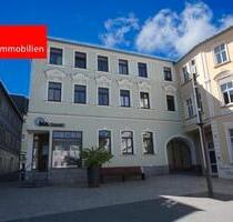Hell und sonnig wohnen, direkt am Marktplatz - Zeulenroda-Triebes