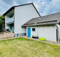 Reiheneckhaus mit Garten, Doppelgarage & ausgebautem Dachgeschoss - Neumarkt in der Oberpfalz Altenhof