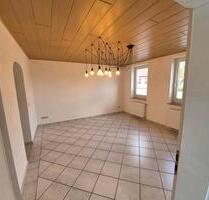 Haus mit 4 Zimmern, Küche und großem Bad - Wadgassen