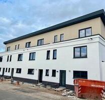 Modernes 5 Zimmer Reihenhaus mit 3 Bädern und Dachterrasse - Euskirchen Dom-Esch