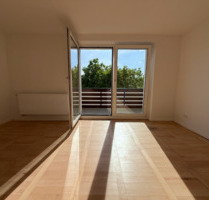 Moderne 4-Zimmer Wohnung - ErstbezugEinbaukücheParkettBalkon - Magdeburg Leipziger Straße