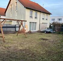 gemütliche Doppelhaushälfte - 465.000,00 EUR Kaufpreis, ca.  136,00 m² in Ötigheim (PLZ: 76470)