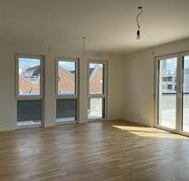 Lichtdurchflutete Penthousewohnung mit Dachterrasse und offenem Grundriss in ruhiger Lage von Köln