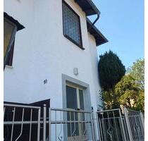 Wohnung 4ZKB 127qm - 750,00 EUR Kaltmiete, ca.  127,00 m² in Steffenberg (PLZ: 35239)