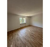 1-2 Zimmerwohnung Bühl-Neusatz - 380,00 EUR Kaltmiete, in Bühl (PLZ: 77815)