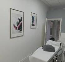 Praxisräume in Kosmetikstudio - 400,00&nbsp;EUR Kaltmiete, in Köln (PLZ: 50667)