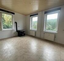3-Zimmer-Whg. mit tollen Details wartet auf Sie! PKW-Stellplatz und Küchenofen - Elsterberg