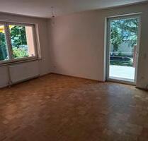 Emmering 5,5 Zi. EG Wohnung saniert