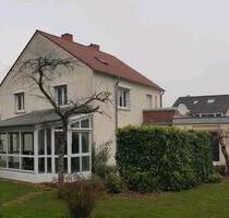 Repräsentatives Einfamilienhaus mit vielseitig nutzbarem Anbau - Zweibrücken