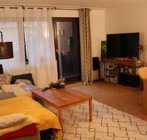 Gepflegte 2-Zimmer-Wohnung mit Balkon im Zentrum von Erlangen - Buckenhof