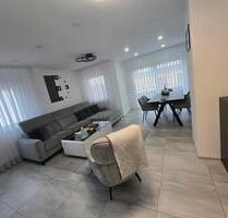 Renovierter Bungalow - 2.200,00 EUR Kaltmiete, ca.  110,00 m² in Ammerbuch (PLZ: 72119)