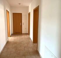 Wohnen auf dem Brühl mit großem Balkon, Stellplatz und Einbauküche möglich - Chemnitz