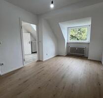 Ruhige Dachgeschosswohnung in Holsterhausen - Essen Stadtbezirk III