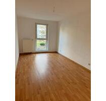 Tolle 2 Raumwohnung in ruhiger Seitenstraße mit TG und Aufzug - Dresden Blasewitz