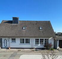 Renovierungsbedürftiges Einfamilienwohnhaus mit Einliegerwohnung - Finnentrop