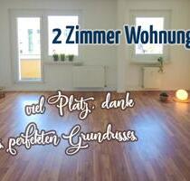 großzügig geschnittene 2-Raum-Wohnung mit Südbalkon, EBK + 30 m² Wohnzimmer! - Chemnitz Bernsdorf