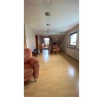 Helle 3-Zimmer Wohnung mit großen Balkon in ruhiger Lage - Rodgau