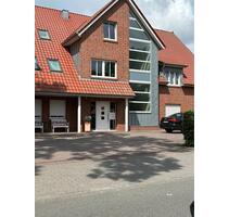 OG Wohnung zentral in Bösel - 820,00 EUR Kaltmiete, in Bösel (PLZ: 26219)