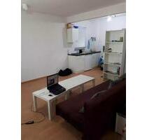 Für eine Frau wird 30m²-Einzimmerapartment in 2er WG frei ab 15.8 - Frankfurt am Main Innenstadt 1