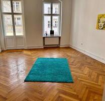 * Von privat: Balkonaltbau mit Parkett+ Dielen- renoviert -2.OG * - Berlin Mitte