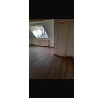 Dachgeschosswohnung - 450,00 EUR Kaltmiete, ca.  85,00 m² in Völklingen (PLZ: 66333)