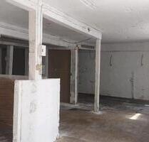 Lagerhalle, Scheune, Lager - 510,00&nbsp;EUR Kaltmiete, ca.&nbsp; 137,00&nbsp;m&sup2; in Ditzingen (PLZ: 71254)