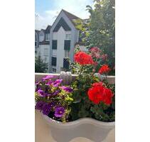 Schöne 47 m2 große Wohnung mit Balkon und Parkplatz im November - Hattersheim am Main