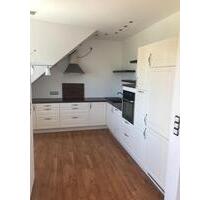 Schöne 4-Zimmer Wohnung 95 qm mit Balkon - Wolfsburg (Hehlingen)