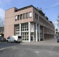 Moderne und renovierte Büro-Praxiseinheit in S- Bad Cannstatt mit Aufzug und Stellplätzen - Stuttgart