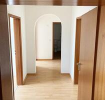 Erstbezug nach Renovierung! Helle 3 ZKB Whg in Hildesheim Itzum