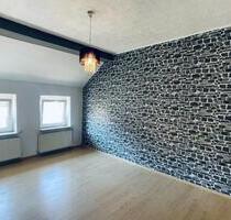 Stadtzentrale 3-Zimmer-Wohnung mit neuer Etagenheizung + Küche - Lüdenscheid