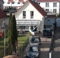 Einzelhaus mit Garage, Stellplätzen, Terrasse, Balkon u.v.m! - Hamburg Billstedt