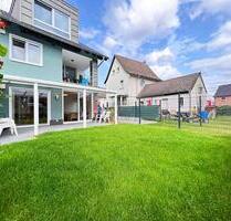 Modern. Offen. Geborgen. Neuwertige 2-Zimmer-Erdgeschosswohnung mit Terrasse & Garten in Niederkassel