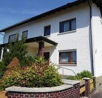 Doppelhaushälfte in Bruchköbel am Waldrand, in ruhiger Sackgasse