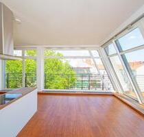 Penthouse-Maisonette-Whg mit 3 Terrassen in der Schönhauser Allee mit EBK u. Aufzug - Berlin Pankow
