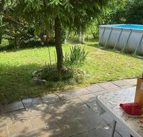 Kleiner Garten in Pirna - 2.300,00 EUR Kaltmiete, ca.  0,00 m² in Dresden (PLZ: 01237) Blasewitz