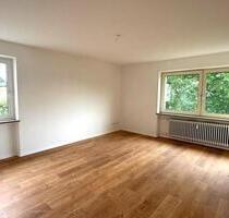 Geräumige 4-Zimmer-Wohnung mit Balkon in Amberg