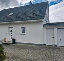 gepflegtes Einfamilienhaus - 440.000,00 EUR Kaufpreis, in Bodenwöhr (PLZ: 92439)