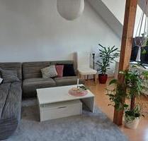 Helle 2,5 Zimmer-Dachgeschosswohnung mit Giebelzimmer in Mainz-We